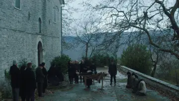 Zasłona do filmu "Άπειρη Γη" #780807
