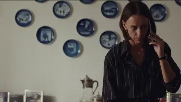 Zasłona do filmu "Μη γελάτε, θα σας δει ο κόσμος" #819277