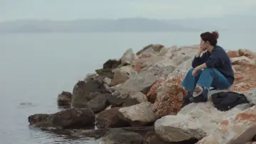 Zasłona do filmu "Μη γελάτε, θα σας δει ο κόσμος" #819278