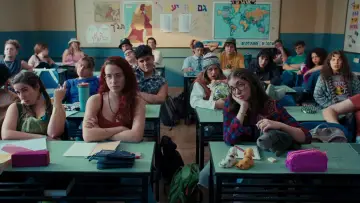 Zasłona do filmu "תיכון מגשימים" #927779