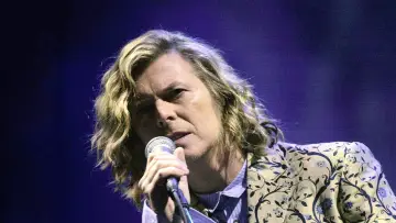 Zasłona do filmu "Bowie: The Final Act" #597956