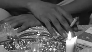 Zasłona do filmu "between tea and the ashtray" #919596