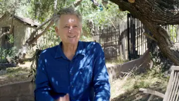 Zasłona do filmu "Roland Emmerich - Weltenzerstörer, Weltenerbauer" #1191772