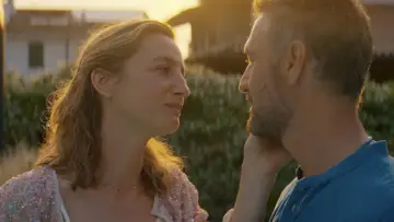 Zasłona do filmu "Amici comuni" #787592