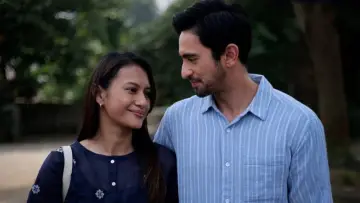 Zasłona do filmu "Keluarga Suami Adalah Hama" #818985