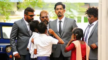 Zasłona do filmu "ரௌடி & கோ" #971778