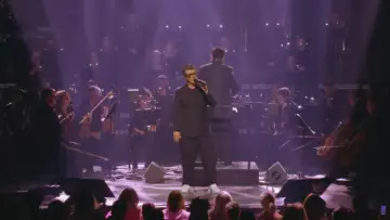 Zasłona do filmu "Marc Lavoine, le concert pop-symphonique à la Seine Musicale" #1527322