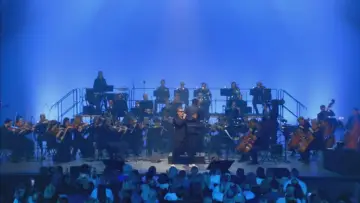 Zasłona do filmu "Marc Lavoine, le concert pop-symphonique à la Seine Musicale" #1527324