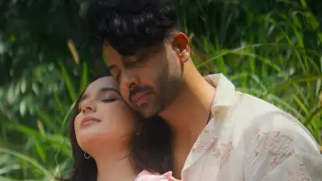 Zasłona do filmu "রকস্টার" #820716