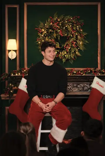Matt Rife: Unwrapped - A Christmas Crowd Work Special