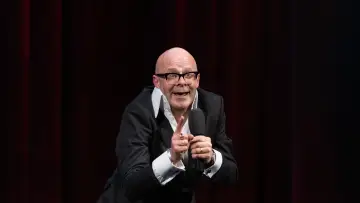 Zasłona do filmu "Harry Hill: New Bits & Greatest Hits" #1171669