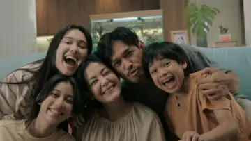 Zasłona do filmu "Yang Lain Boleh Hilang Asal Kau Jangan" #818595