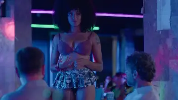 Zasłona do filmu "Emanuelle
