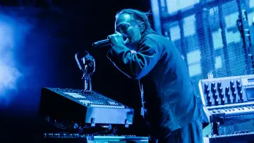 Zasłona do filmu "Thom Yorke Live at Sydney Opera House" #801916