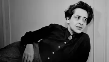 Zasłona do filmu "Hannah Arendt: Eine Jüdin im Pariser Exil" #1915158