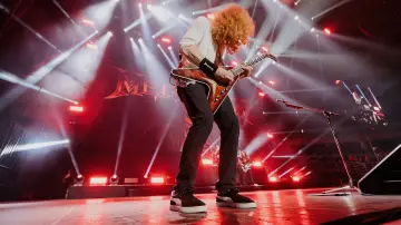 Zasłona do filmu "Megadeth: Behind the Mask" #543130