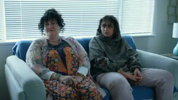 Zasłona do filmu "Mum, I