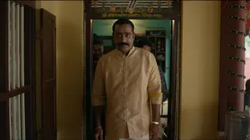 Zasłona do filmu "ധൂമകേതു" #1756797
