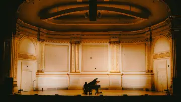 Zasłona do filmu "Cameron Winter at Carnegie Hall" #1536368