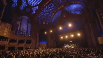 Zasłona do filmu "Brent Forever: Live From Brooklyn Paramount" #1641674