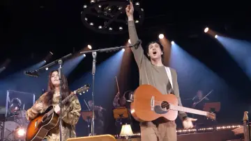 Zasłona do filmu "Brent Forever: Live From Brooklyn Paramount" #1641680