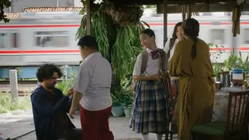 Zasłona do filmu "Semua Akan Baik-Baik Saja" #818158