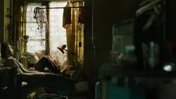 Zasłona do filmu "Semua Akan Baik-Baik Saja" #818168