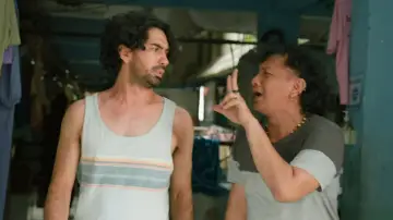 Zasłona do filmu "Semua Akan Baik-Baik Saja" #818173