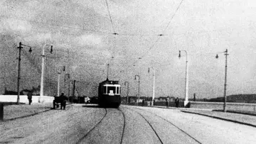 Zasłona do filmu "Bezúčelná procházka" #1889048