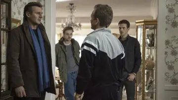 Zasłona do filmu "Krocząc Wśród Cieni" #290179