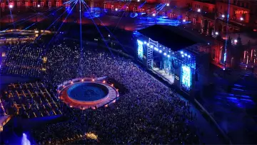 Zasłona do filmu "Jean-Michel Jarre - Live in Sevilla" #932280