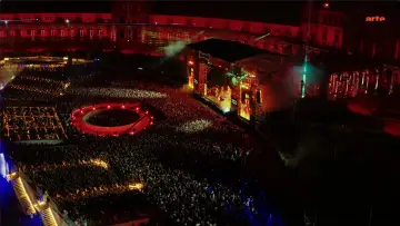 Zasłona do filmu "Jean-Michel Jarre - Live in Sevilla" #932285