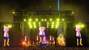 Zasłona do filmu "Jean-Michel Jarre - Live in Sevilla" #932288