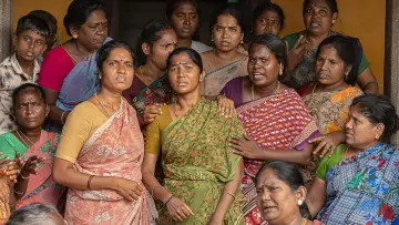 Zasłona do filmu "தாய் கிழவி" #536758