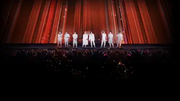 Zasłona do filmu "스트레이 키즈: 더 도미네이트 익스피리언스" #1533945