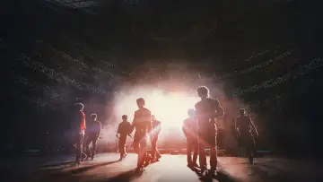 Zasłona do filmu "스트레이 키즈 : 더 도미네이트 익스피리언스" #516817