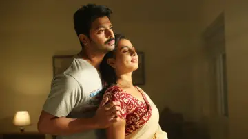 Zasłona do filmu "தி பெட்" #557487