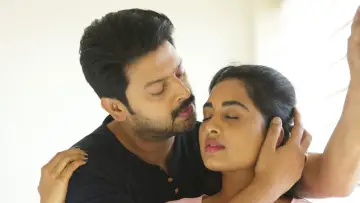 Zasłona do filmu "தி பெட்" #557489