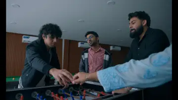 Zasłona do filmu "Apna Kya Lena Dena" #543674