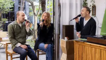 Zasłona do filmu "Une journée avec Balavoine" #733401