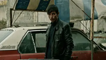 Zasłona do filmu "Ölü Köpekler Isırmaz" #544811