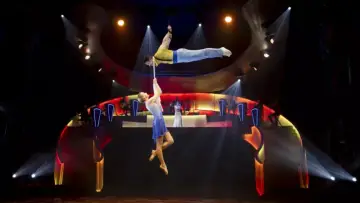Zasłona do filmu "Les Folies Gruss, 50 ans à Paris" #542517