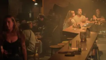 Zasłona do filmu "Ne tak docela" #536959
