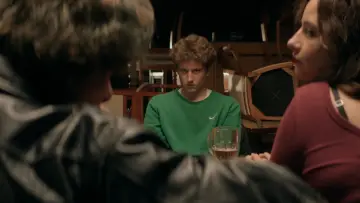 Zasłona do filmu "Ne tak docela" #536960