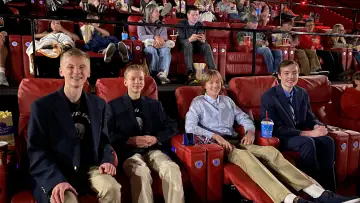 Zasłona do filmu "The Alfred Show Movie" #823571