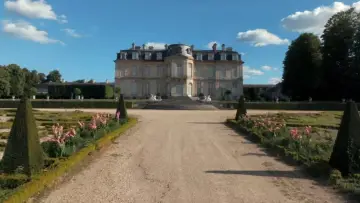 Zasłona do filmu "Les trésors des favorites des rois de France" #1139829