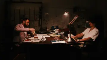 Zasłona do filmu "Tony