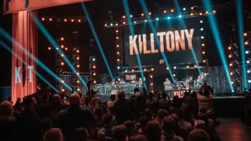 Zasłona do filmu "Kill Tony: Once Upon a Time in Texas" #520821