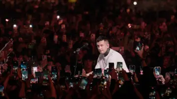 Zasłona do filmu "Twenty One Pilots: More Than We Ever Imagined" #534193