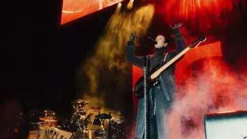 Zasłona do filmu "Twenty One Pilots: More Than We Ever Imagined" #767517